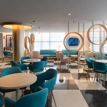 梅德普拉亚剑鱼酒店 酒店